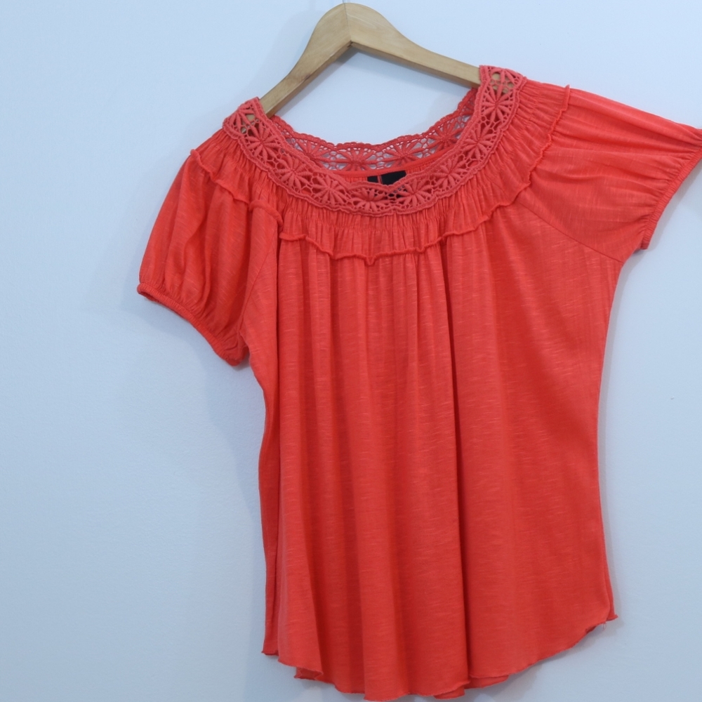 New Directions Coral Crochet Lace Too - Picture 1 of 8